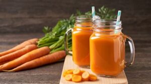 Carrots in Fruits Smoothie