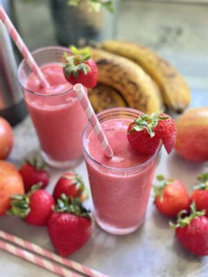 Banana, Apple and Strawberry Smoothie