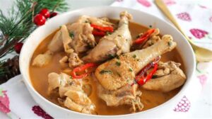 Pepper soup with chicken