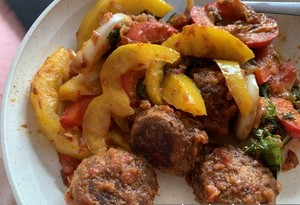 Grilled Meatballs and Bell Pepper